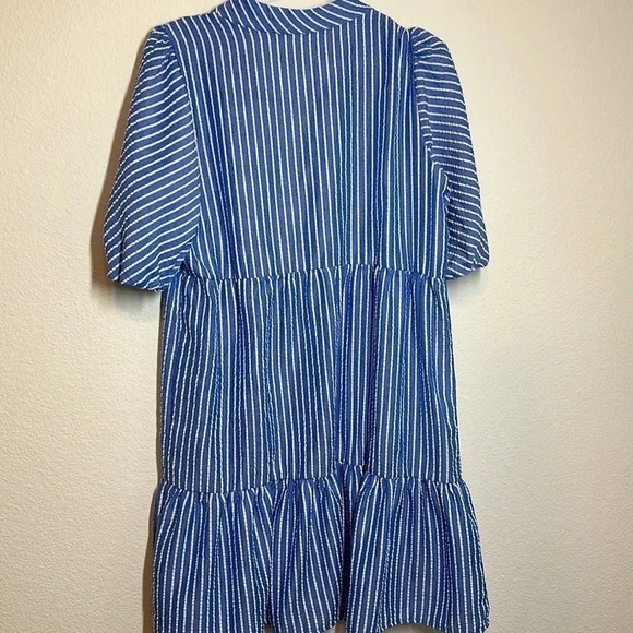 52SEVEN Blue & White Striped Coastal Seersucker Puffed Sleeve Dress Medium - Picture 5 of 10